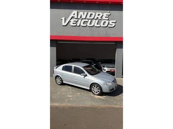 CHEVROLET ASTRA 2.0 MPFI ADVANTAGE 8V FLEX 4P MANUAL CHEVROLET ASTRA 2.0 MPFI ADVANTAGE 8V FLEX 4P MANUAL